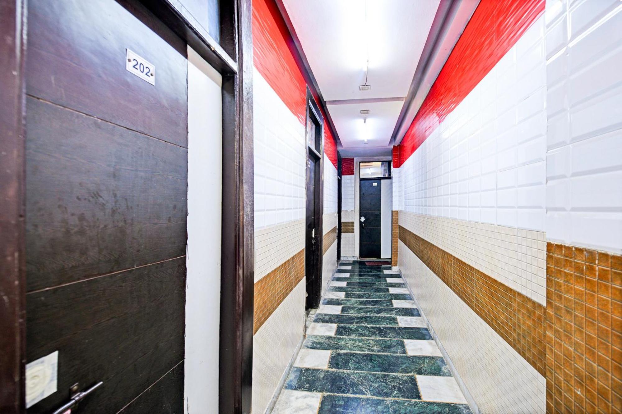 Hotel O Granville New Delhi Buitenkant foto