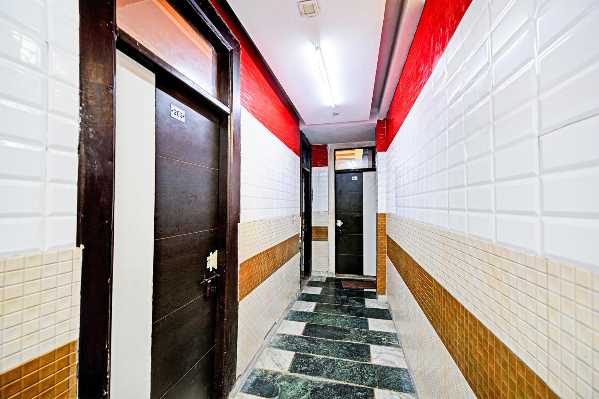 Hotel O Granville New Delhi Buitenkant foto